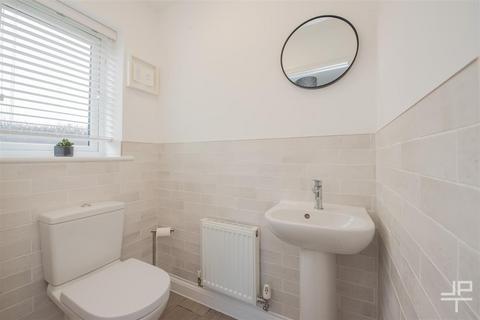 12 Edges Farm Close, Westhoughton, Bolton, BL5 2QY