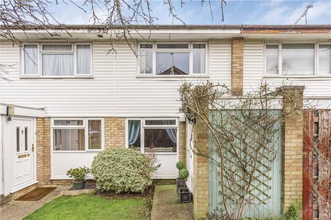 2 bedroom terraced house for sale, Oakfield, Woking, Surrey, GU21