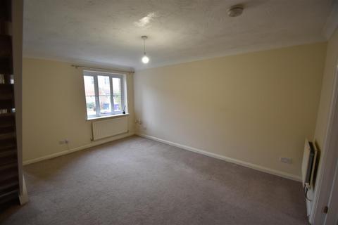 2 bedroom house to rent, The Chilterns, Stevenage SG1