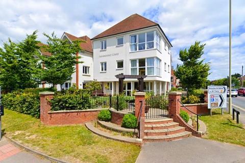 1 bedroom flat for sale, Lymington SO41