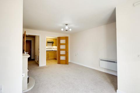 1 bedroom flat for sale, Lymington SO41