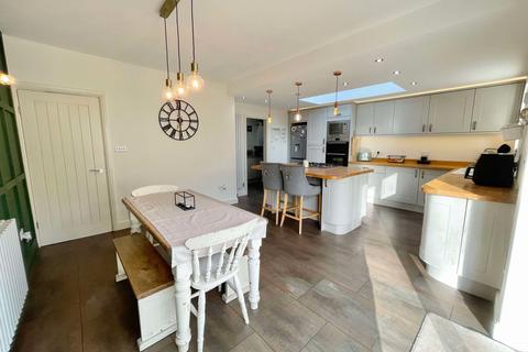 Holly Cottage Sower Carr Lane, Hambleton, Poulton-le-fylde, FY6 9DJ