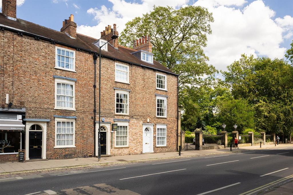 69 Bootham
