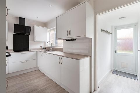 118 Coltstead, New Ash Green, Longfield, DA3 8LW