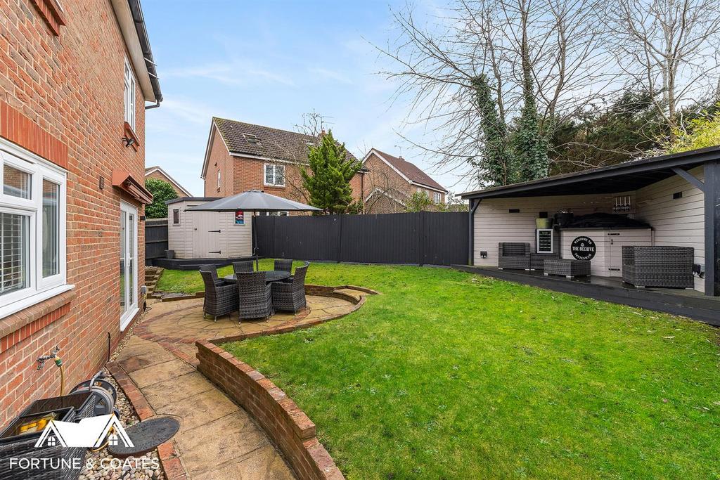 Rushton Grove 048.jpg