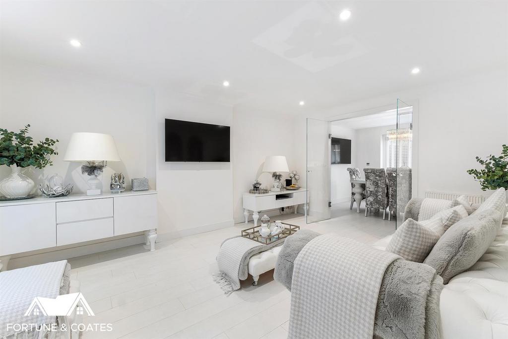 Rushton Grove 034.jpg