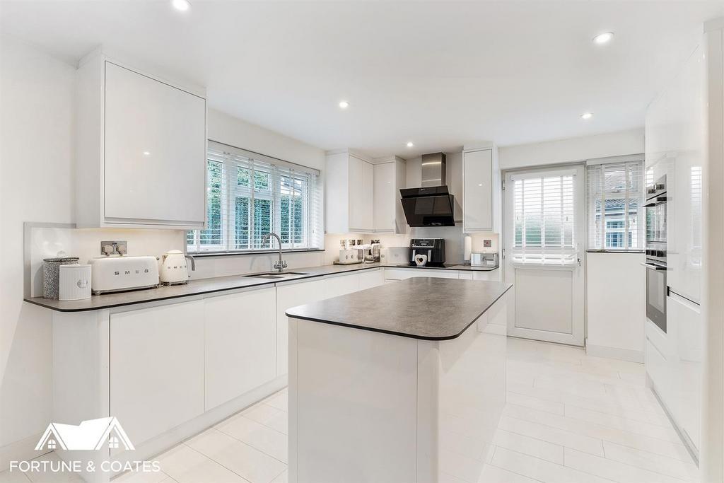 Rushton Grove 040.jpg