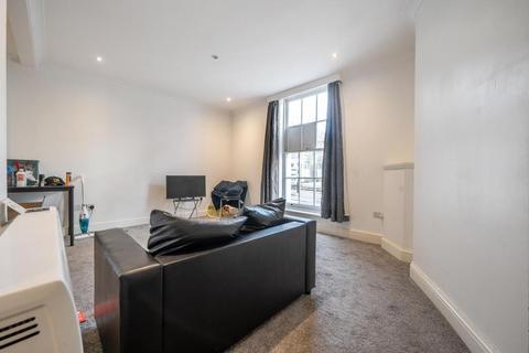 1 bedroom flat for sale, Newbury,  Berkshire,  RG14