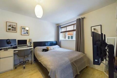 1 bedroom apartment for sale, Carmichael Close, Ruislip, Middlesex, HA4 6LQ