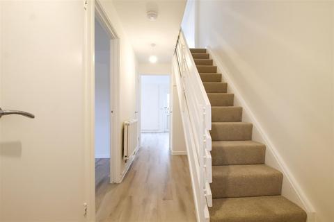 3 bedroom end of terrace house to rent, Abbey Place, Cambridge CB25