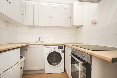 1 bedroom apartment to rent, Hopton Road, London, SW16