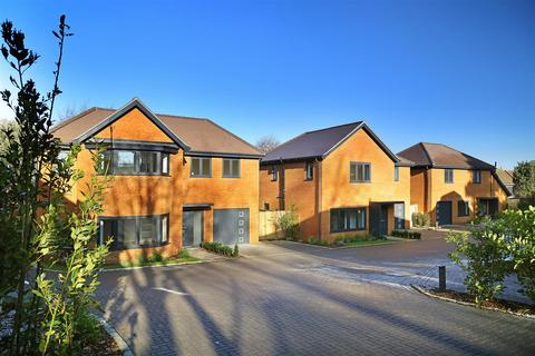 4 bedroom detached house for sale, CHARTLAND CLOSE, GREAT BOOKHAM, KT23