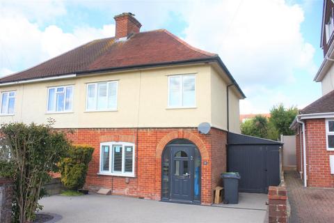 3 bedroom semi-detached house to rent, Australian Avenue, Salisbury SP2