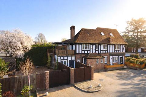 3 bedroom apartment for sale, The Park, Great Bookham, KT23