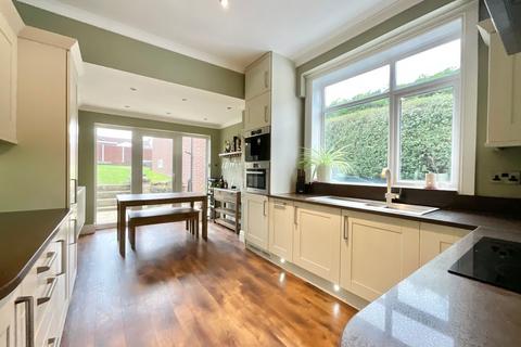151 Barlaston Old Road, Stoke-on-trent, ST4 8HJ
