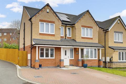 4 bedroom detached house for sale, Westbury Mews, Nottingham NG5