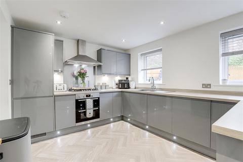 4 bedroom detached house for sale, Westbury Mews, Nottingham NG5