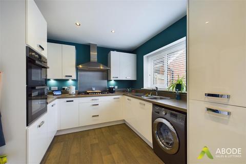 4 bedroom detached house for sale, Sampson Avenue, Uttoxeter ST14