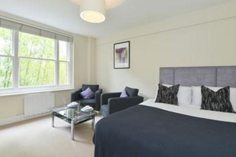 Studio to rent, 39 HILL STREET, London, W1J