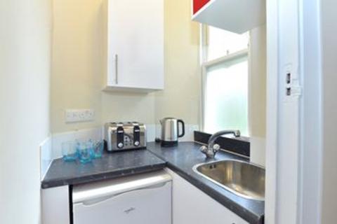 Studio to rent, 39 HILL STREET, London, W1J