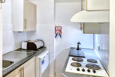 Flat 5, 227 Promenade, Blackpool, FY1 5DL