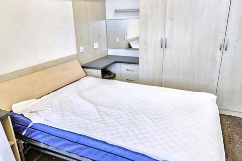 Flat 5, 227 Promenade, Blackpool, FY1 5DL