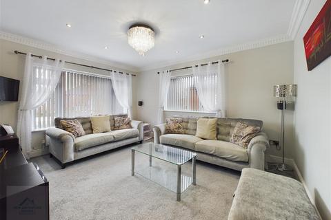 5 bedroom semi-detached house for sale, Five Double Bedrooms on Chaplin Road, Stoke-On-Trent