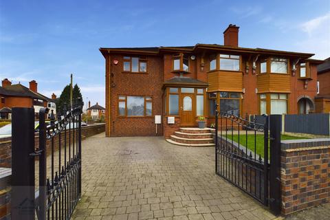 5 bedroom semi-detached house for sale, Five Double Bedrooms on Chaplin Road, Stoke-On-Trent