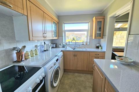 1 bedroom flat for sale, Elm Lodge, Hopton Road, Cam