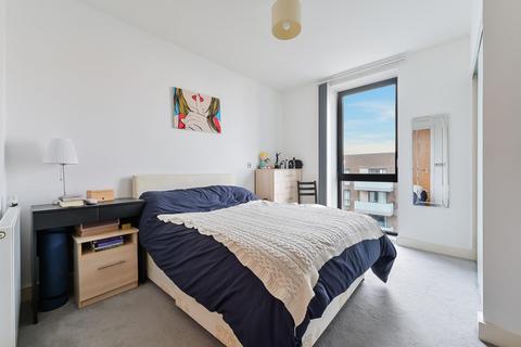 2 bedroom apartment for sale, Lighterman Point, London, E14
