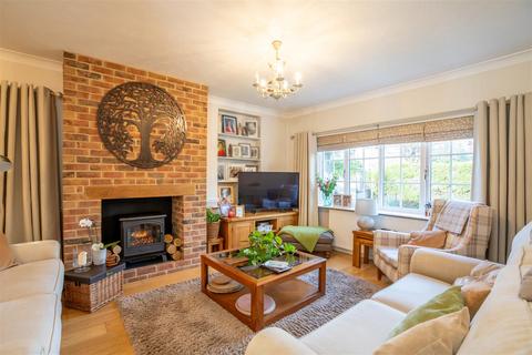 2 bedroom semi-detached house for sale, Victoria Drive, Bognor Regis