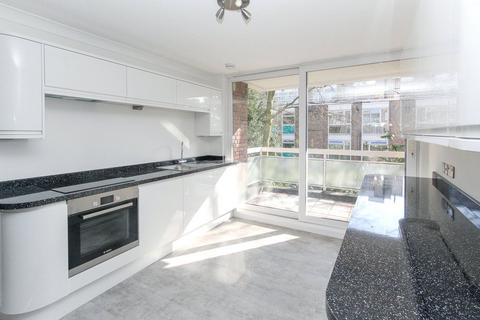 2 bedroom apartment for sale, Leamington House, 23 Stonegrove, Edgware, HA8