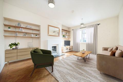 2 bedroom flat for sale, Carville Crescent, Brentford TW8