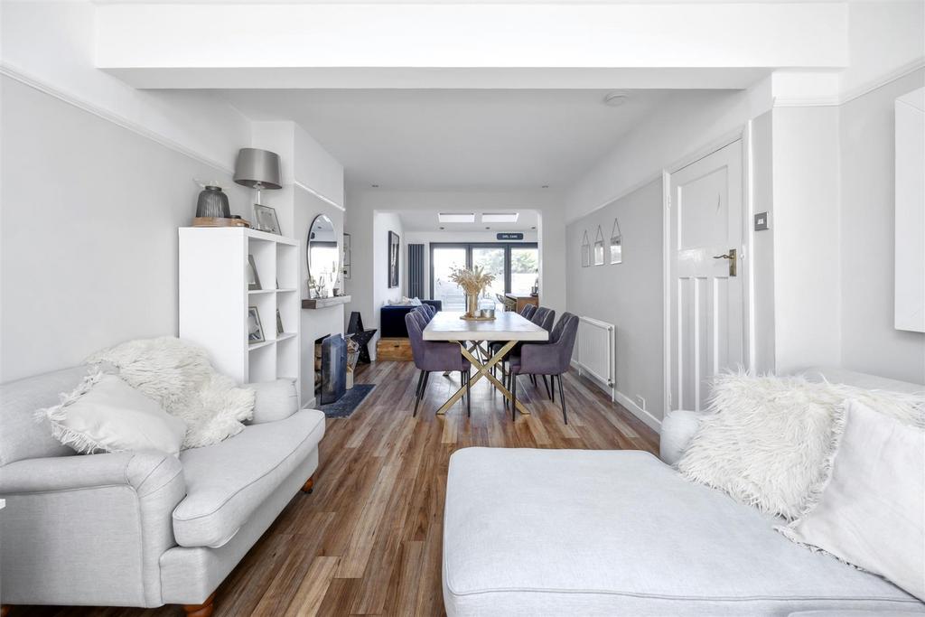 Sitting/Dining Room
