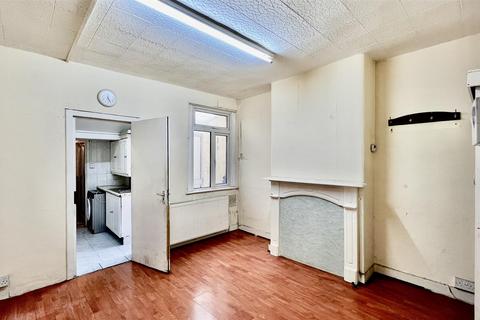 undefined, Myrtle Road, Hounslow TW3