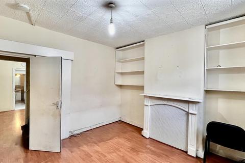 undefined, Myrtle Road, Hounslow TW3