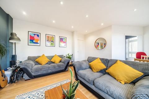 1 bedroom apartment for sale, Park East Building, Bow Quarter, London, E3