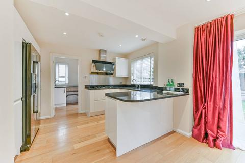 undefined, Philips Close, Carshalton, SM5