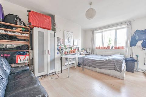 3 bedroom flat for sale, Thornaby House, Canrobert Street, Bethnal Green, London, E2