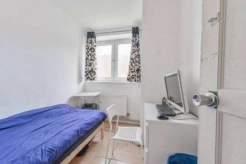 3 bedroom flat for sale, Thornaby House, Canrobert Street, Bethnal Green, London, E2