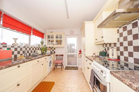 2 bedroom detached bungalow for sale, Newlands Close, Hastings