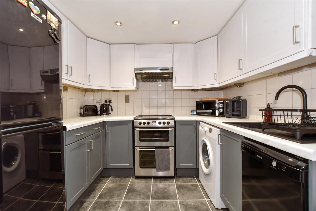 Kitchen/ Breakfast Room