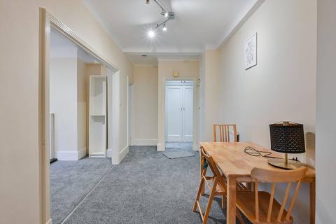 2 bedroom flat to rent, Hall Road, St John's Wood, London, NW8