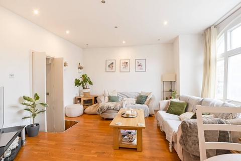 2 bedroom flat for sale, Mitcham Lane, Furzedown, SW16