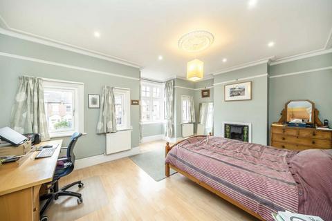 4 bedroom terraced house for sale, Grantham Road, London W4