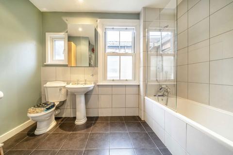 12 Grantham Road, London, W4 2RS
