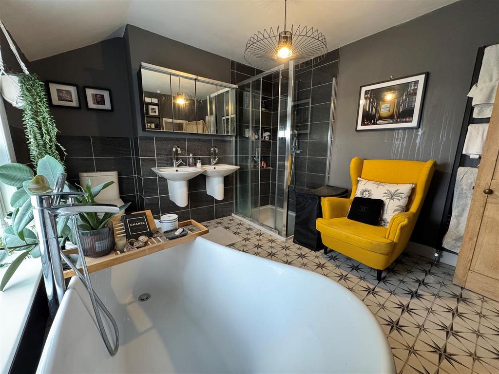 Bath.jpg