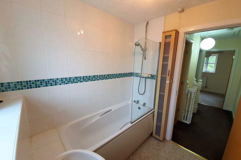 9 Broadoak Drive, Manchester, M22 8FW