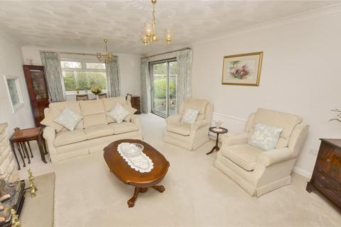81 Arnold Road, West Moors, Ferndown, BH22 0JX