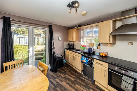 3 bedroom end of terrace house for sale, James Street, Thornton BD13